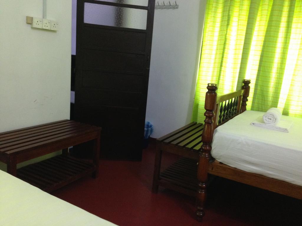 Hamilton House Hotel Negombo Room photo