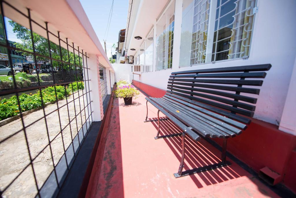 Hamilton House Hotel Negombo Exterior photo