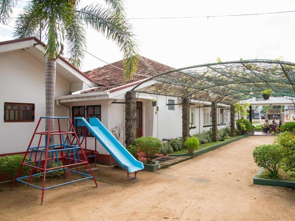 Hamilton House Hotel Negombo Exterior photo